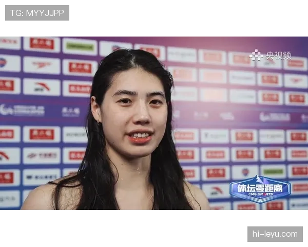 张雨霏训练完顺手买个包，我工资还没她零头多