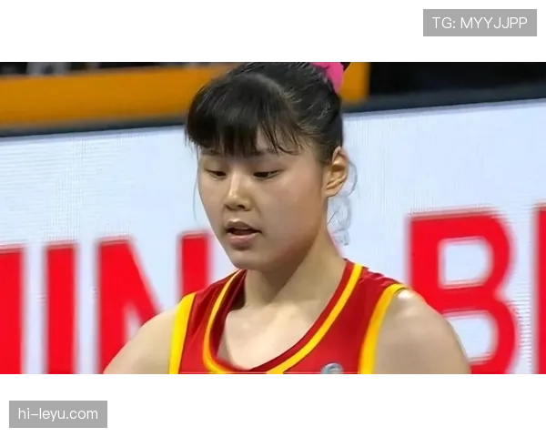李月汝训练完偷偷吃炸鸡被拍，这自律人设还稳吗？